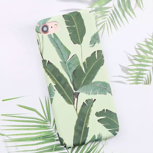Accessories - NEW iPhone 7 Plus/8 Plus Palm Leaves Hard PC Case